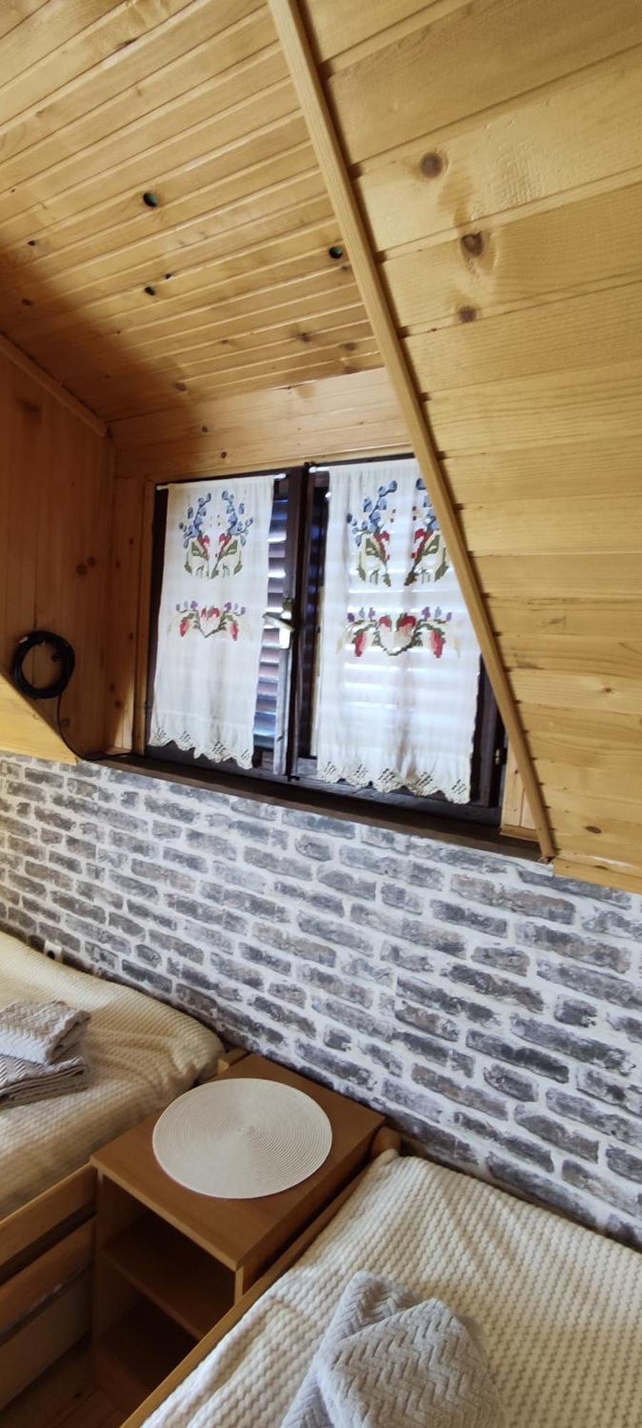 Отель Uki & Sofi Mountain House Копаоник Экстерьер фото